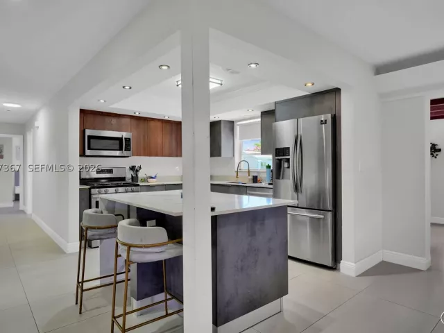 3-bedroom home for rent in Hollywood - 3338 Cleveland St 0 - MondialRealty