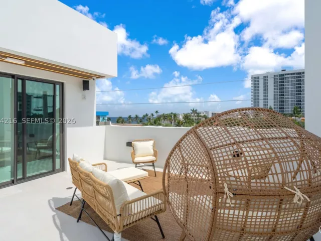 3-bedroom home for rent in Pompano Beach - 3228 NE 7th St - MondialRealty