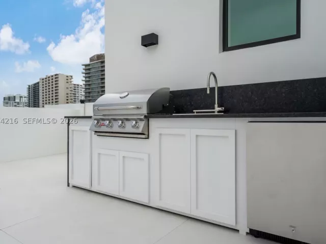 3-bedroom home for rent in Pompano Beach - 3228 NE 7th St - MondialRealty