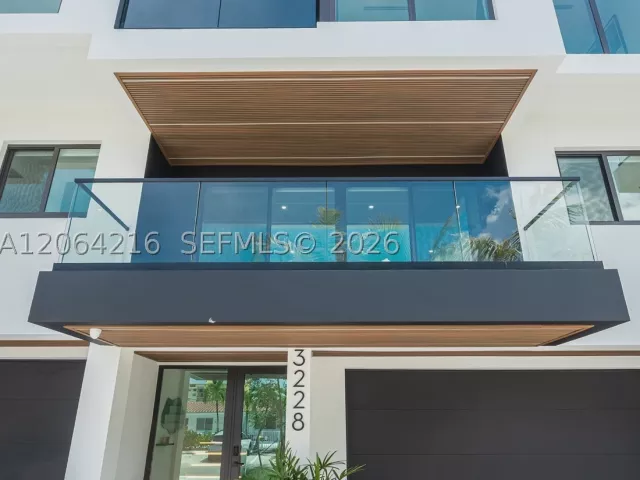 3-bedroom home for rent in Pompano Beach - 3228 NE 7th St - MondialRealty