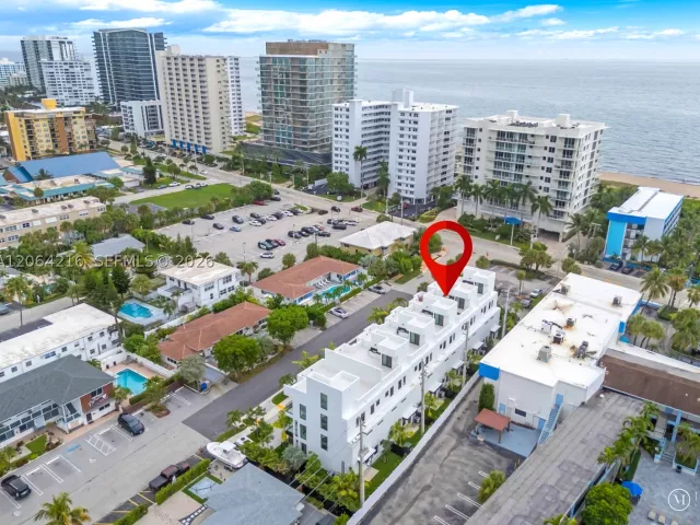 3-bedroom home for rent in Pompano Beach - 3228 NE 7th St - MondialRealty