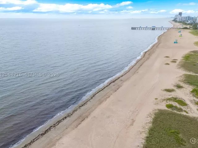 3-bedroom home for rent in Pompano Beach - 3228 NE 7th St - MondialRealty