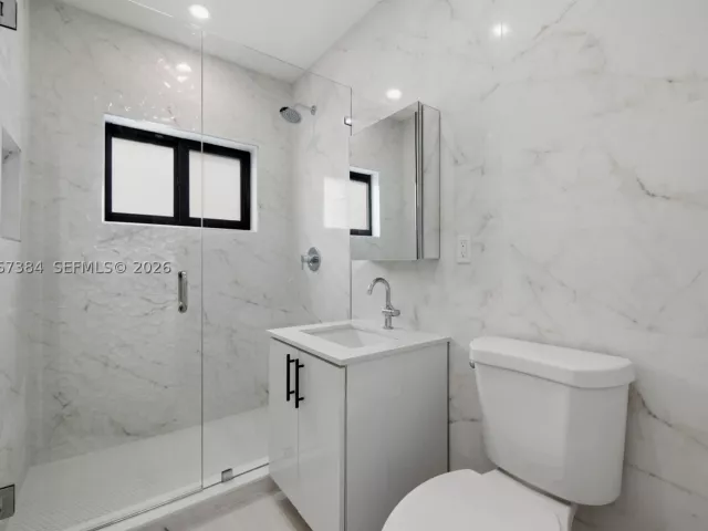 4-bedroom home for rent in Miami - 5000 SW 5th Ter - MondialRealty