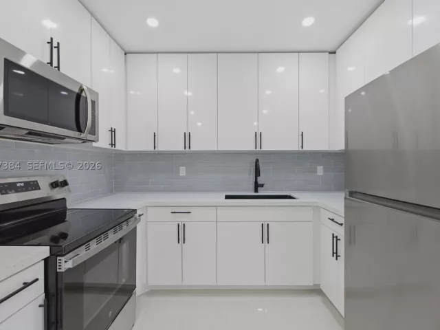 4-bedroom home for rent in Miami - 5000 SW 5th Ter - MondialRealty