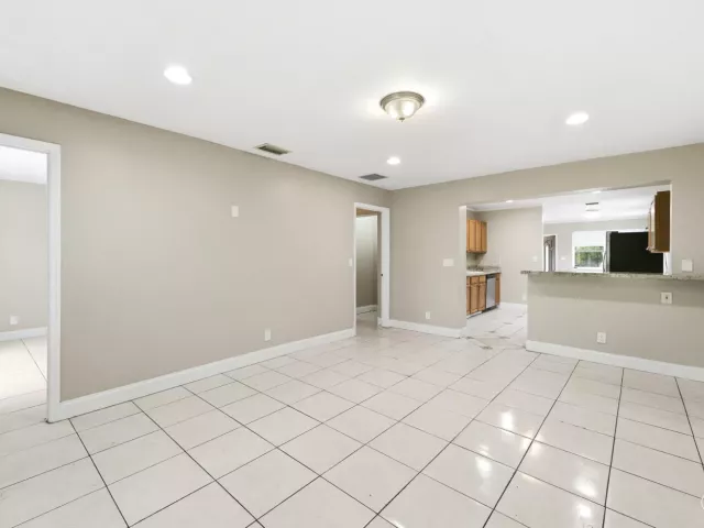 4-bedroom home for sale in West Palm Beach - 939 CHARLES Street - MondialRealty