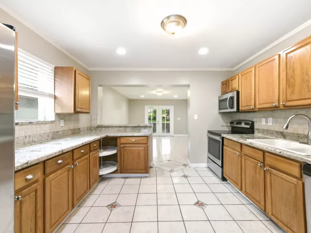 4-bedroom home for sale in West Palm Beach - 939 CHARLES Street - MondialRealty