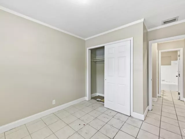 4-bedroom home for sale in West Palm Beach - 939 CHARLES Street - MondialRealty