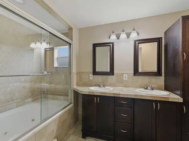 4-bedroom home for sale in West Palm Beach - 939 CHARLES Street - MondialRealty