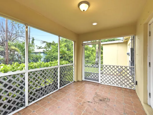 4-bedroom home for sale in West Palm Beach - 939 CHARLES Street - MondialRealty