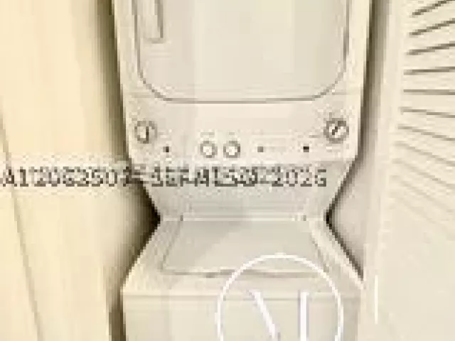 1-bedroom condo for rent in Miami - 218 SE 14th St 2004 - MondialRealty