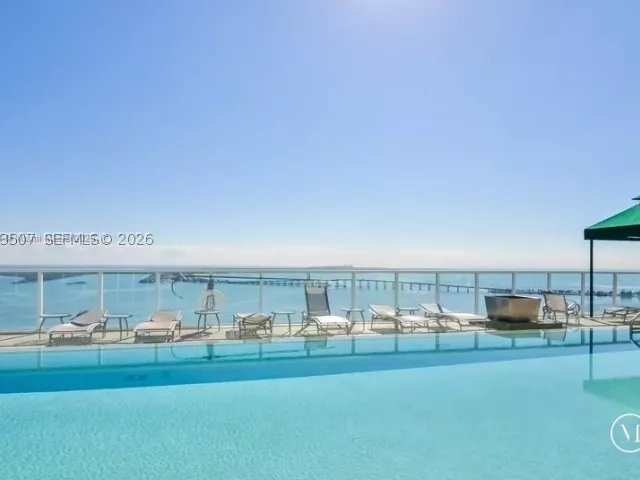 1-bedroom condo for rent in Miami - 218 SE 14th St 2004 - MondialRealty