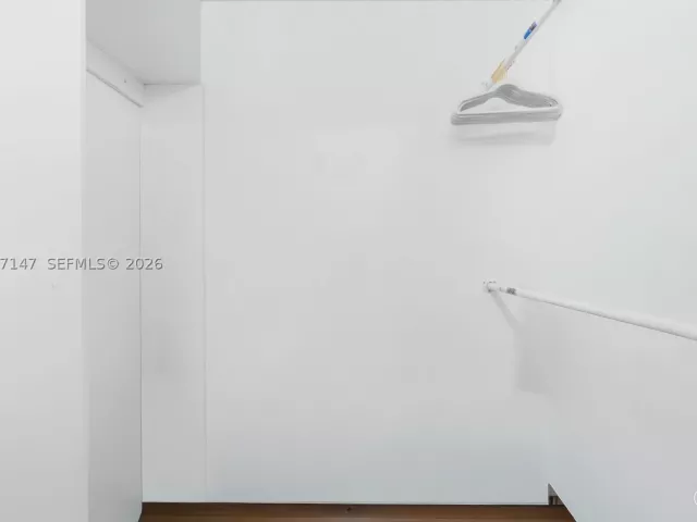 3-bedroom condo for sale in Miami - 1717 N Bayshore Dr A-1951 - MondialRealty