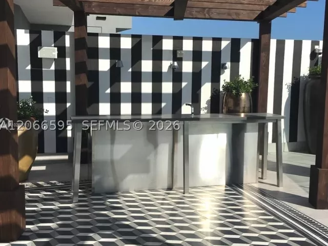 2-bedroom condo for rent in Miami - 1300 S MIAMI AV 4002 - MondialRealty