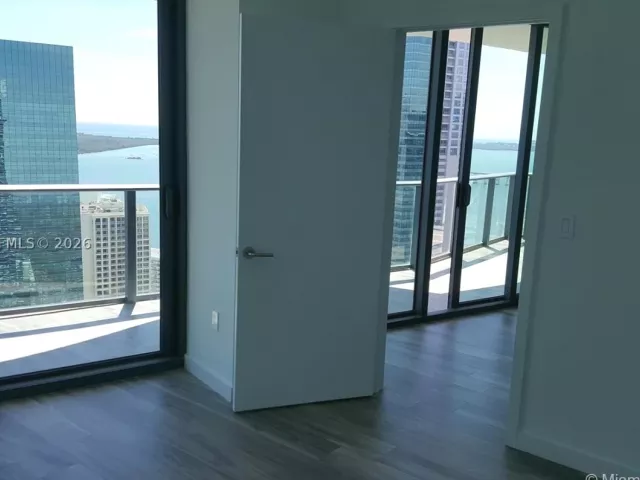 2-bedroom condo for rent in Miami - 1300 S MIAMI AV 4002 - MondialRealty