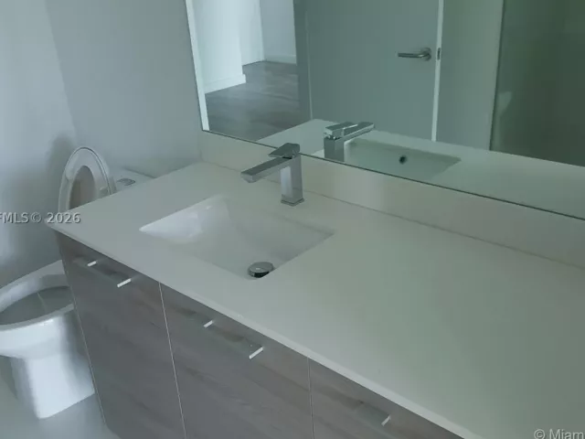 2-bedroom condo for rent in Miami - 1300 S MIAMI AV 4002 - MondialRealty