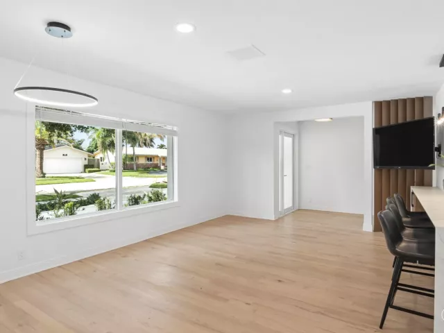 4-bedroom home for sale in Boca Raton - 1551 SW 10TH Street - MondialRealty