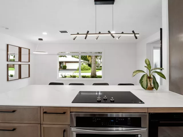 4-bedroom home for sale in Boca Raton - 1551 SW 10TH Street - MondialRealty