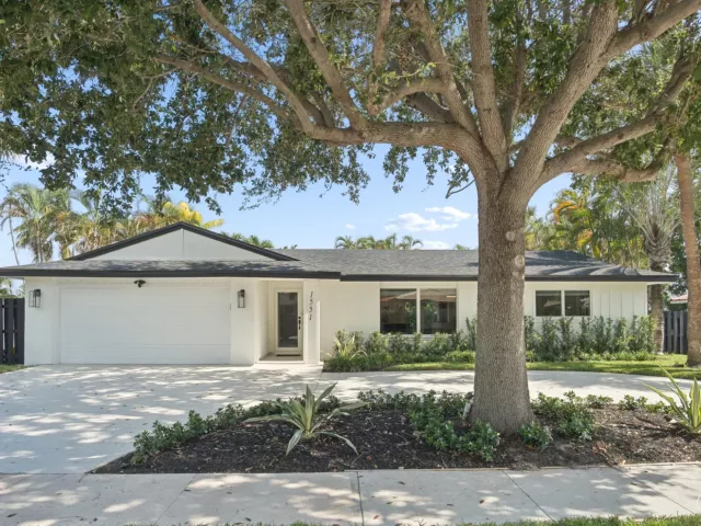 4-bedroom home for sale in Boca Raton - 1551 SW 10TH Street - MondialRealty