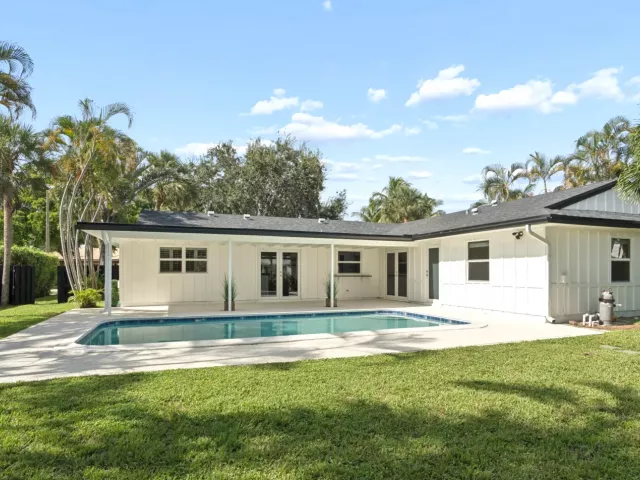 4-bedroom home for sale in Boca Raton - 1551 SW 10TH Street - MondialRealty