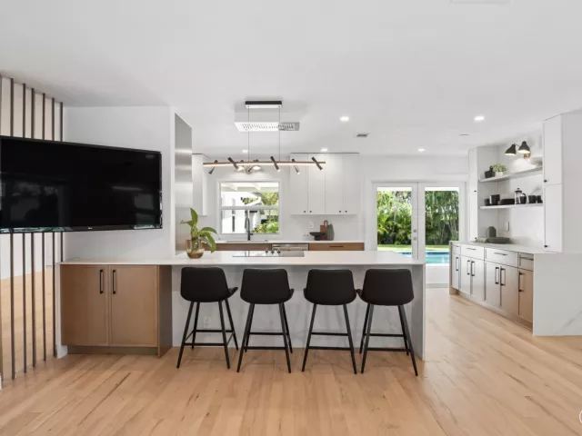 4-bedroom home for sale in Boca Raton - 1551 SW 10TH Street - MondialRealty