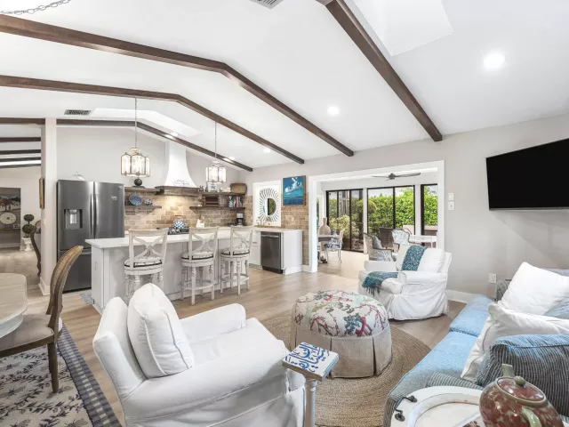 2-bedroom home for rent in Delray Beach - 3155 NW 14th Street - MondialRealty