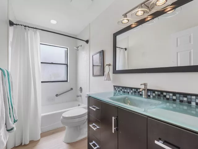 2-bedroom home for rent in Delray Beach - 3155 NW 14th Street - MondialRealty