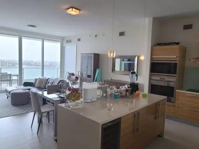 2-bedroom condo for rent in Miami - 2020 N Bayshore Dr 1706 - MondialRealty