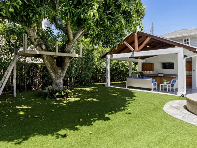 5-bedroom home for rent in West Palm Beach - 3109 Washington Road - MondialRealty