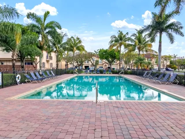 4-bedroom home for sale in Miami - 12958 SW 135th St - MondialRealty