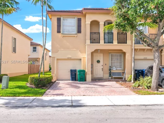 4-bedroom home for sale in Miami - 12958 SW 135th St - MondialRealty