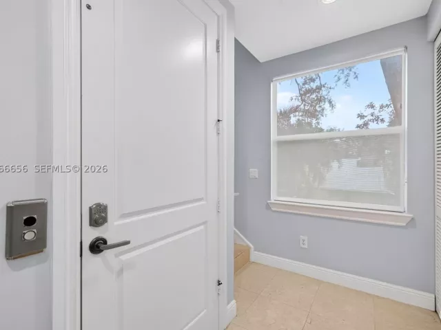 3-bedroom home for rent in Fort Lauderdale - 125 NE 16th Ter 0 - MondialRealty