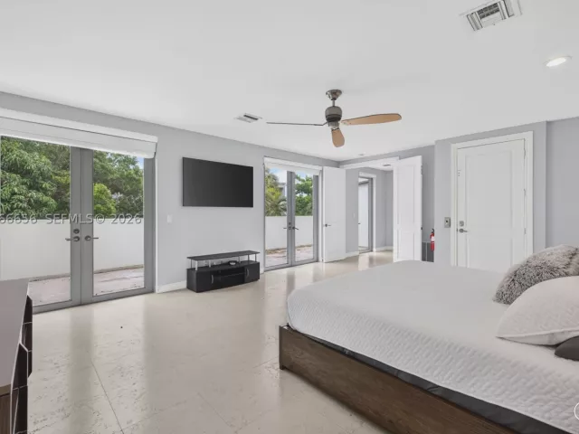 3-bedroom home for rent in Fort Lauderdale - 125 NE 16th Ter 0 - MondialRealty