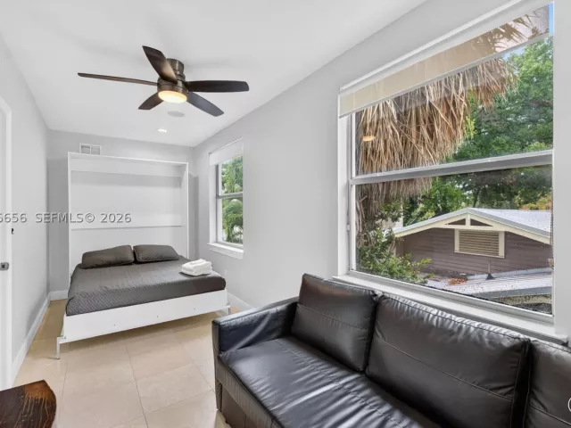 3-bedroom home for rent in Fort Lauderdale - 125 NE 16th Ter 0 - MondialRealty