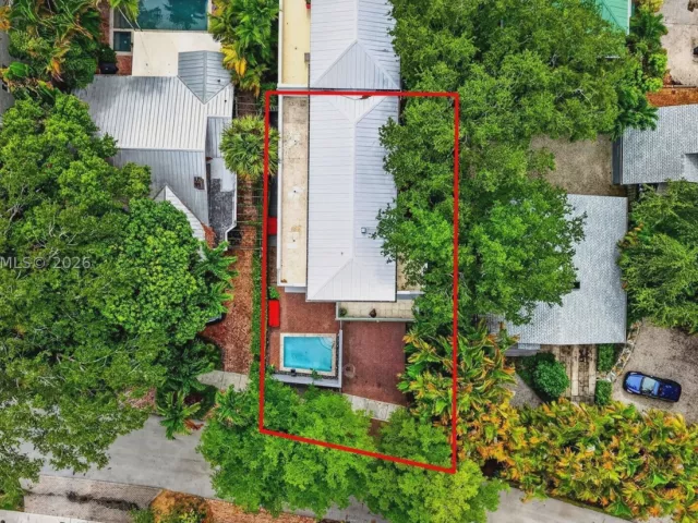 3-bedroom home for rent in Fort Lauderdale - 125 NE 16th Ter 0 - MondialRealty