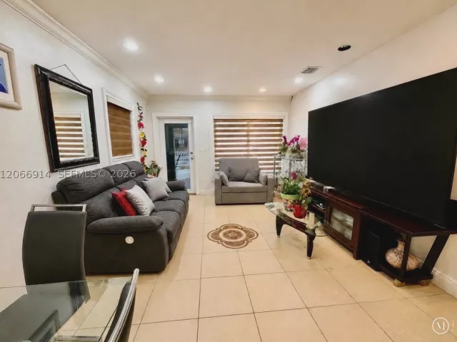 3-bedroom home for sale in North Miami - 1650 NW 123rd St - MondialRealty