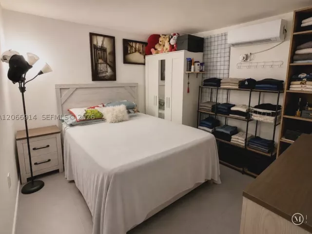3-bedroom home for sale in North Miami - 1650 NW 123rd St - MondialRealty