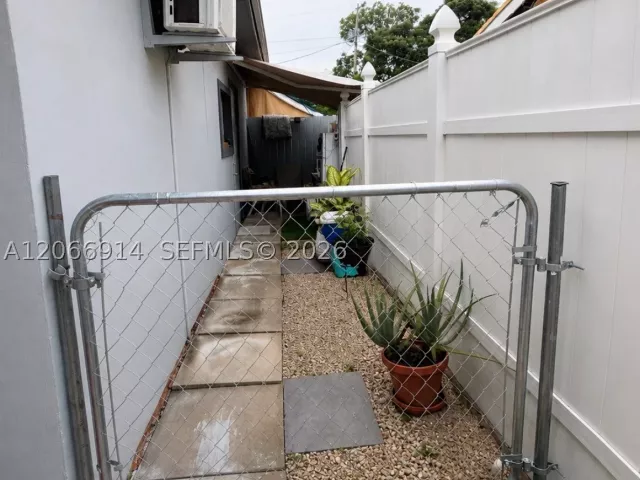 3-bedroom home for sale in North Miami - 1650 NW 123rd St - MondialRealty