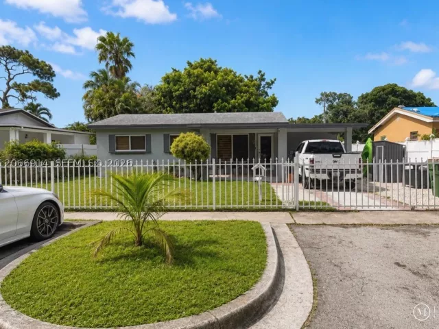 3-bedroom home for sale in North Miami - 1650 NW 123rd St - MondialRealty