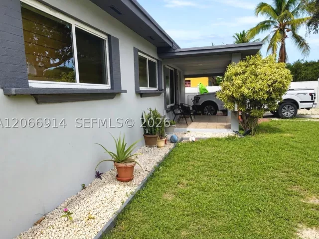 3-bedroom home for sale in North Miami - 1650 NW 123rd St - MondialRealty