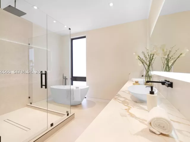 4-bedroom home for sale in Miami - 685 NE 81st St - MondialRealty