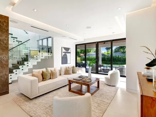 4-bedroom home for sale in Miami - 685 NE 81st St - MondialRealty