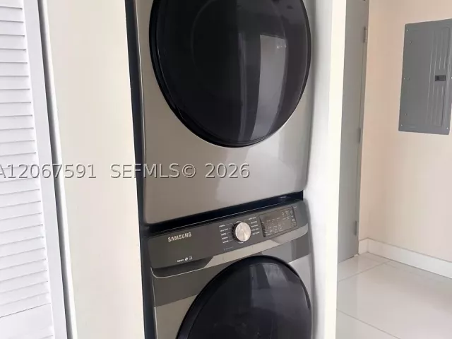 3-bedroom condo for rent in Miami - 601 NE 23rd St 1605 - MondialRealty