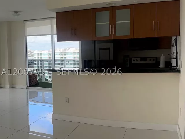 3-bedroom condo for rent in Miami - 601 NE 23rd St 1605 - MondialRealty