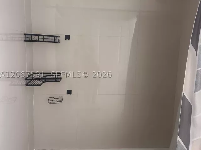 3-bedroom condo for rent in Miami - 601 NE 23rd St 1605 - MondialRealty