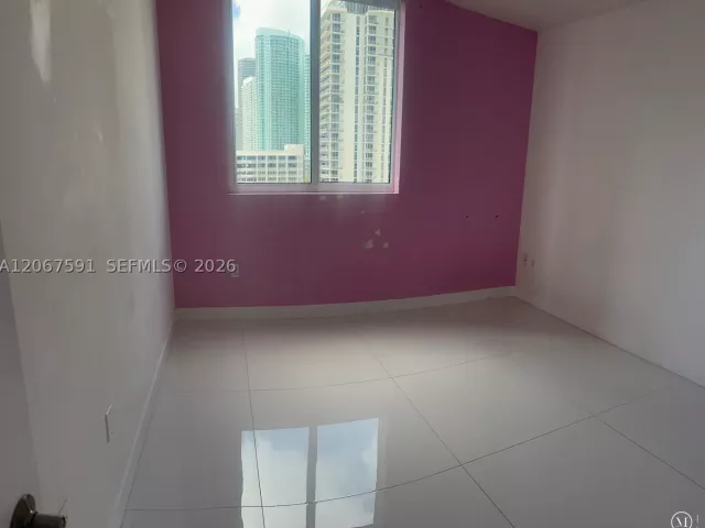 3-bedroom condo for rent in Miami - 601 NE 23rd St 1605 - MondialRealty