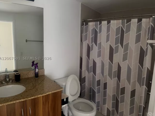 3-bedroom condo for rent in Miami - 601 NE 23rd St 1605 - MondialRealty