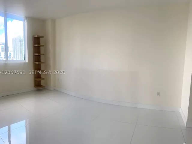 3-bedroom condo for rent in Miami - 601 NE 23rd St 1605 - MondialRealty
