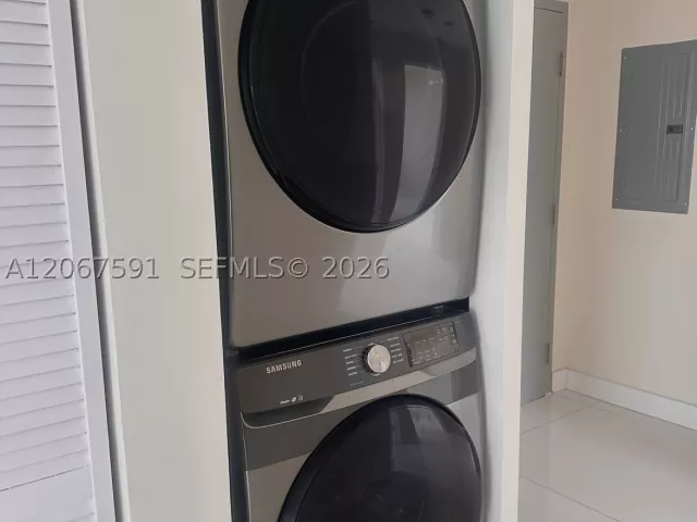 3-bedroom condo for rent in Miami - 601 NE 23rd St 1605 - MondialRealty