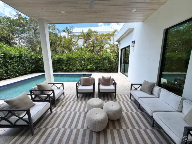 4-bedroom home for rent in West Palm Beach - 120 Summa Street - MondialRealty