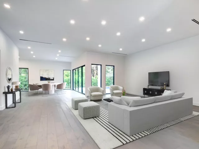 4-bedroom home for rent in West Palm Beach - 120 Summa Street - MondialRealty